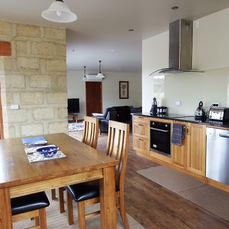 Mahana Farm Cottage מראה חיצוני תמונה